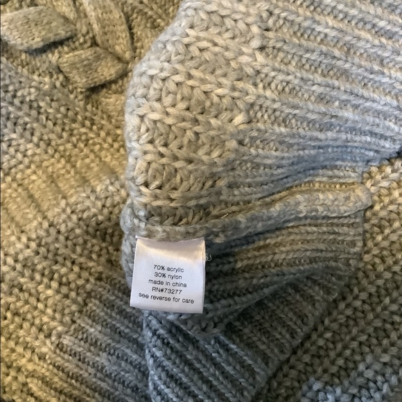 Elizabeth and James Cableknit Mock Crop Sweater Size L - Picture 5 of 5